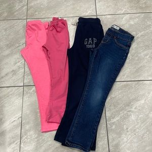 Bundle of leggings, a sweat pant and a skinny jean